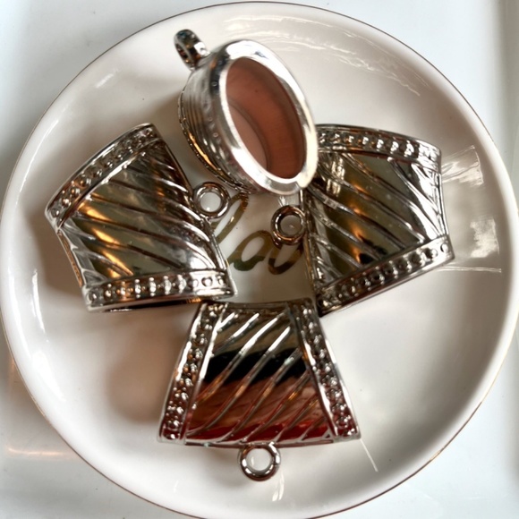 As Low As $2 Bright Silver CCB Scarf Hangers Bail 36mm x 32 x 16mm 4pcs - Picture 2 of 2